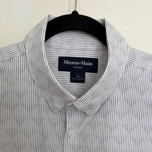 Mizzen+Main White Leeward Dress Shirt with Thin Pinstripes